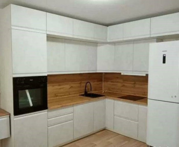 Модульная кухня Бруклин 2.4 x 2 м (Бетон белый) в Лесосибирске - lesosibirsk.mebel54.com | фото