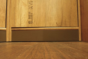 Шкаф для одежды «Пилигрим» (Дуб Каньон светлый, Фон серый) в Лесосибирске - lesosibirsk.mebel54.com | фото